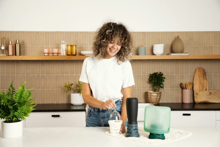 Discover the Best Portable Blenders for Smoothies Anywhere