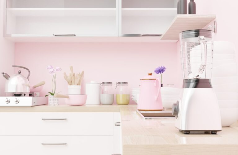 Transform Your Lifestyle with a Versatile Portable Blender